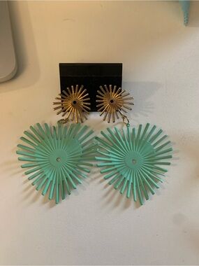 *3 for $15* Mint Green and Gold Metal Heart Earrings